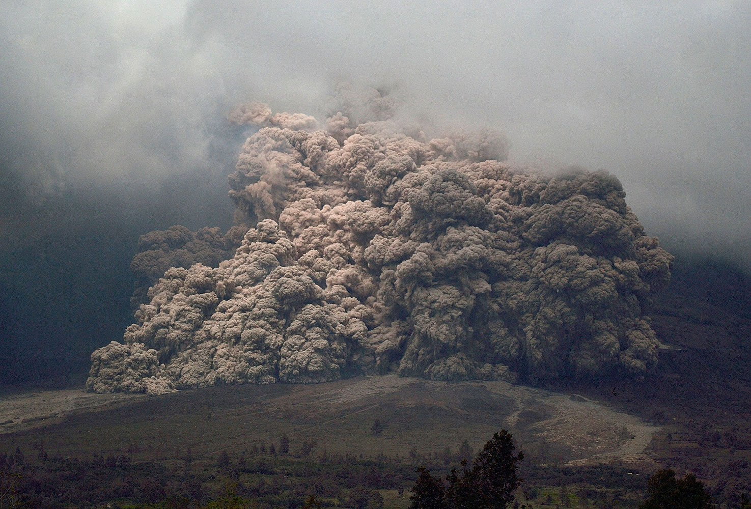 Topshots-Indonesia-Volcano