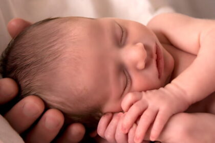 new born baby 1a دراسة تربط بين الولادة المبكرة والبكتيريا مجلة نقطة العلمية