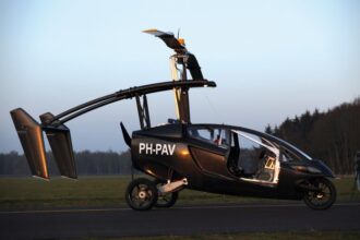pal v 13 السيارة الطائرة، باتت أقرب مما نظن بكثير .. فما هي درجة أمانها؟ مجلة نقطة العلمية