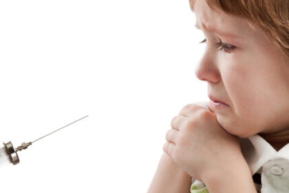 نتخلص من الخوف عند الأطفال How do we get rid of the fear in children e1409573424635 هل يمكن للبشر شم رائحة الخوف مجلة نقطة العلمية