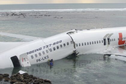 Indonesia Plane Crash sham 11 e1409555912578 خمسة أشياء لا تعرفها عن حوادث الطائرات مجلة نقطة العلمية