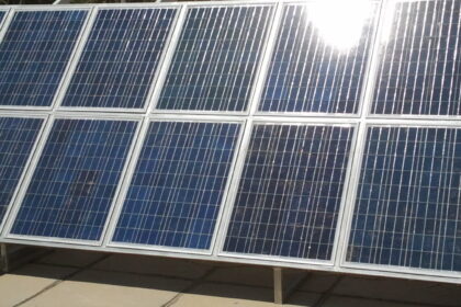 Photo0262 e1410163565929 كيف تعمل الخلايا الشمسية عالية الكفاءة مجلة نقطة العلمية