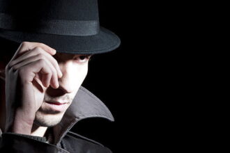 spy e1409730374510 7 تقنيات تستخدمها يومياً تتجسس عليك دون أن تدري! مجلة نقطة العلمية