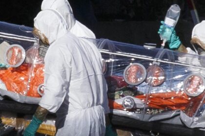 140807 ebola spain 7a 467e254a065a484d2c28f83b36a56d08 e1413072371514 نظرة حول مرض الإيبولا مجلة نقطة العلمية