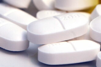 Prescription Painkillers1 e1413034628594 كيف تعمل مسكنات الألم في جسم الإنسان ؟ مجلة نقطة العلمية