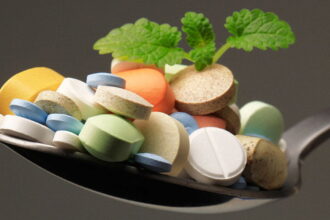 does marilyn take supplements ftr e1414277311549 المكملات الغذائية بين الحقيقة والخداع مجلة نقطة العلمية