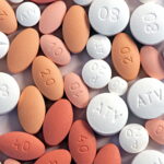 Statin pills 0141 e1416440605243 الوقت الأمثل لتناول الأدوية مجلة نقطة العلمية
