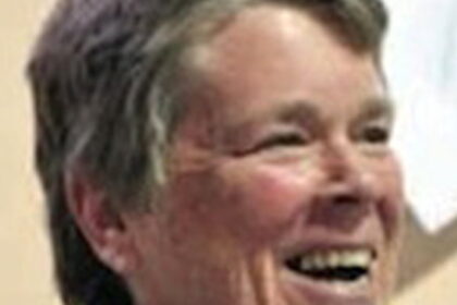 pat deegan enl 8e30c940521a70c3482504d8a0477a262e37aa96 e1416355121352 التدريب العقلي يساعد على تحسين حالات الفصام مجلة نقطة العلمية