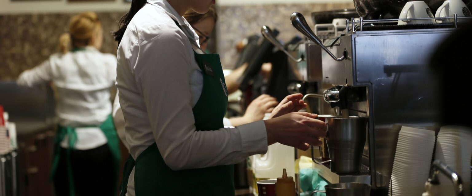 shift work e1416180207189 العمل بنظام المناوبات يسرع من شيخوخة المخ مجلة نقطة العلمية