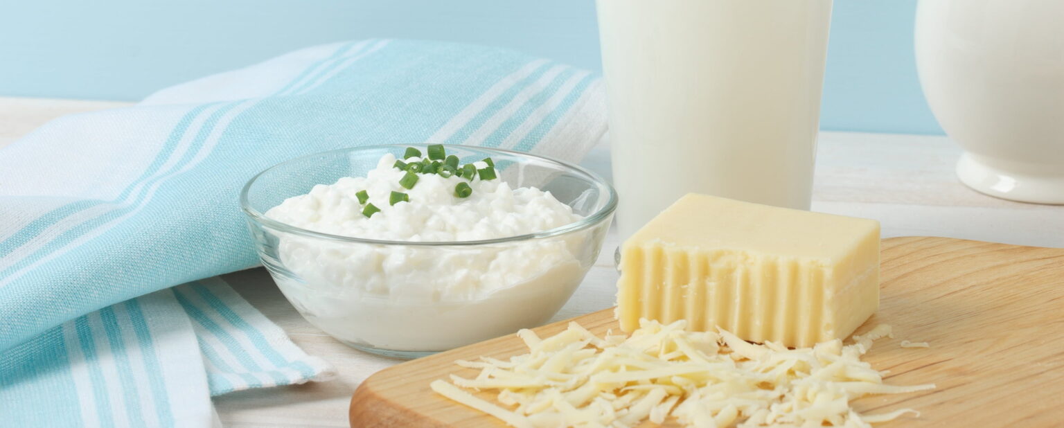 shutterstock 99311159 e1417303205529 ما الدافع وراء شرب الحليب مجلة نقطة العلمية