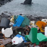 plastic debris that has washed up along the shore of the azores photo courtesy of 5 gyres e1419868470669 النفايات البحرية البلاستيكية تهدد بكارثة بيئية حقيقية مجلة نقطة العلمية