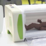 478771205 a9054ef68f5ca555d1debef2562ae502 e1424444092898 حاضنة قابلة للنفخ يمكنها إنقاذ حياة الأطفال الخدج مجلة نقطة العلمية