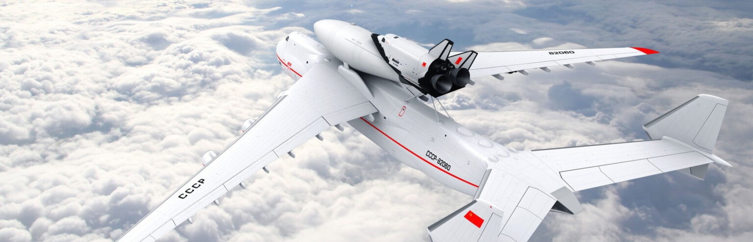 Grote vliegtuigen Vliegen Op De Wolken 1800x2880 e1423334222161 أكبر خمس طائرات في العالم مجلة نقطة العلمية