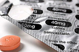 Simvastatin e1423506218982 بدون أدوية خطة من ثمان أسابيع فقط لإنقاص الكوليسترول مجلة نقطة العلمية
