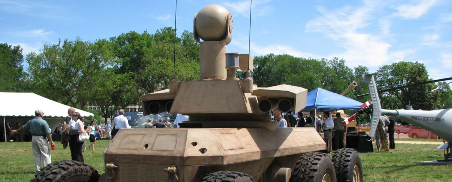 arv a l e1425073504169 التحكم البشري بالروبوتات القاتلة مجلة نقطة العلمية