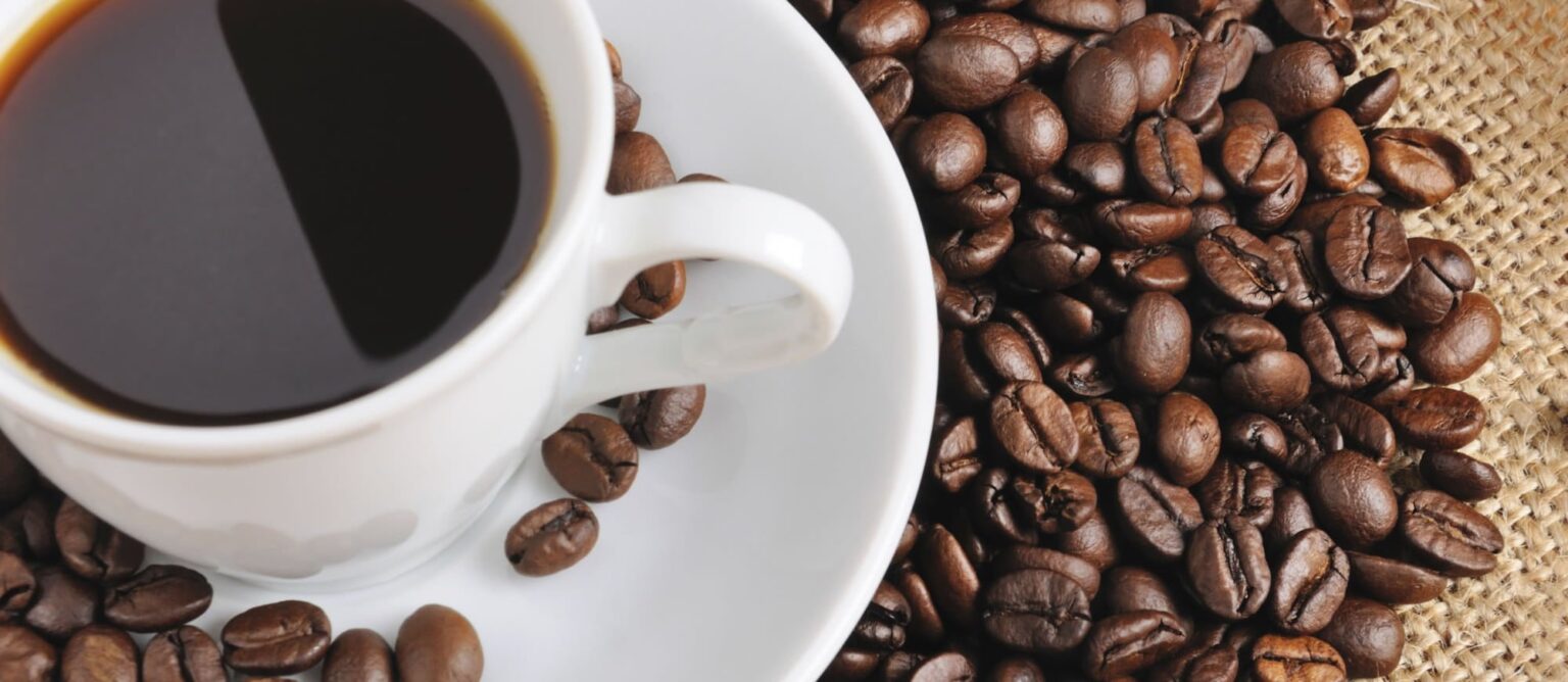 coffee cup e1424721476526 الحقائق والخرافات حول مادة الكافيين مجلة نقطة العلمية