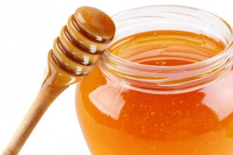 honey e1422819676201 هل يعد العسل أفضل من السكر مجلة نقطة العلمية