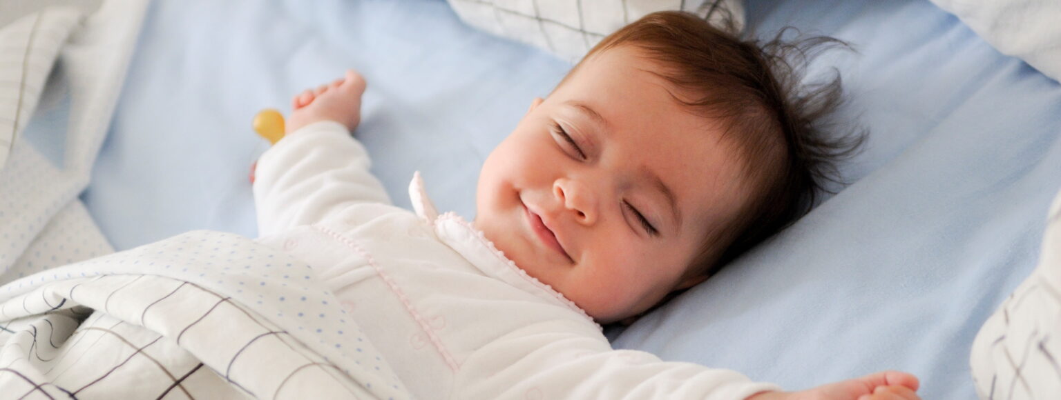 sleepbaby e1423688616599 8 طرق للحصول على ليلة نوم جيدة مجلة نقطة العلمية