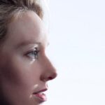 07 23 2014 elizabeth holmes e1430750421987 لغز اختبار الدم السري الذي جعل إليزابيث هولمز أصغر مليارديرة في أمريكا مجلة نقطة العلمية