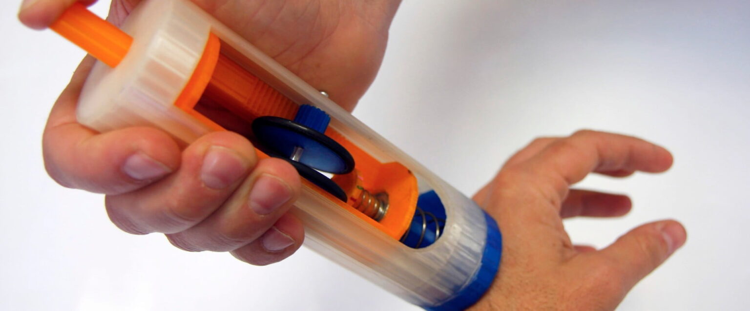 B2 e1432750161580 أداة جديدة لأخذ خزعة من الجلد في خمس دقايق وبدون مخدر مجلة نقطة العلمية