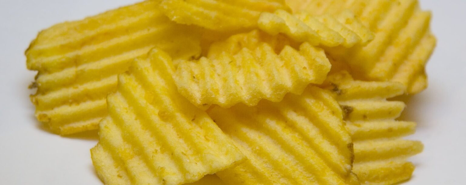 McCoys Crisps e1431028580325 الأصوات التي تصدرها الأطعمة تؤثر على مذاقها مجلة نقطة العلمية