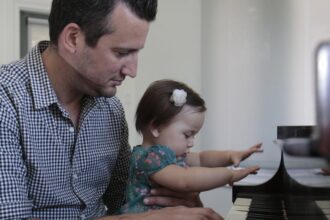 la sci sn brain stop thinking start learning 20150405 e1431720978579 اكتشاف الآلية التي يتقن الدماغ من خلالها المهارات الجديدة مجلة نقطة العلمية
