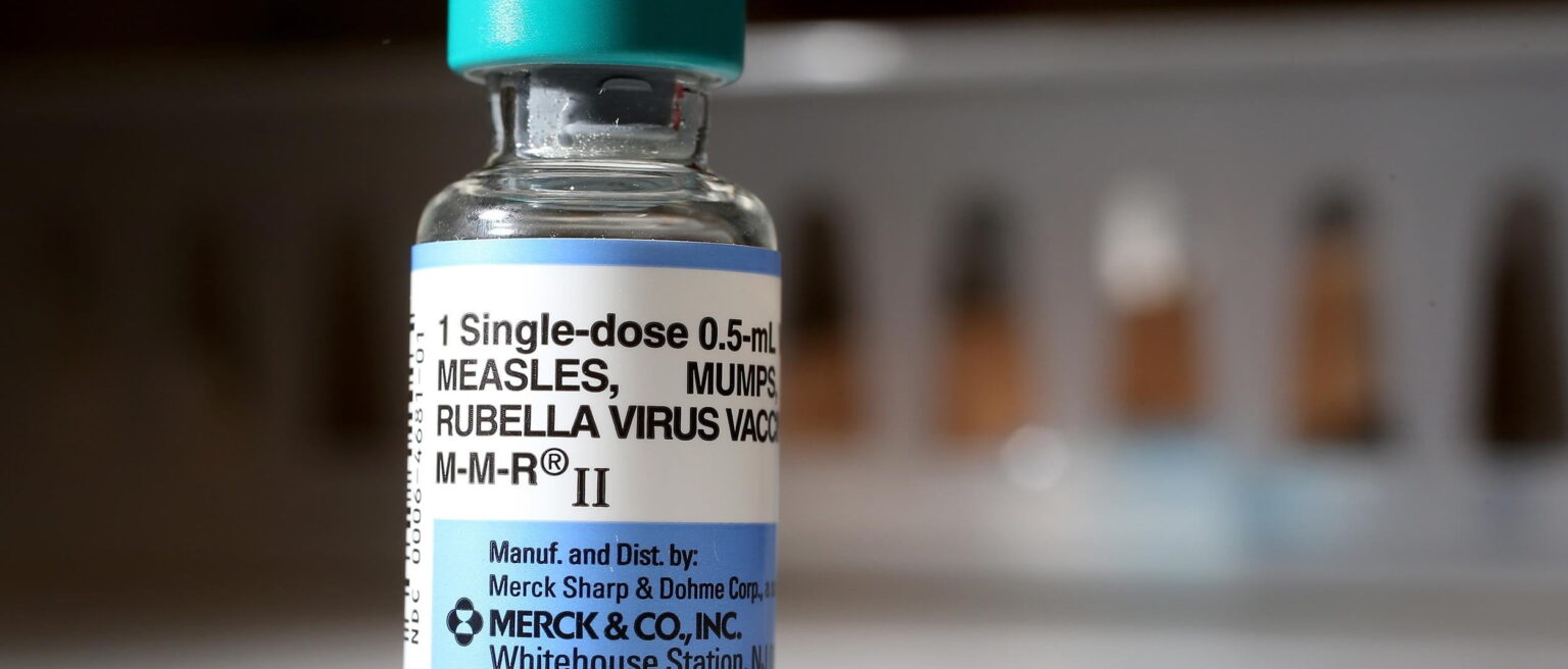 measles vaccine ef7131550bf615375375fd4c97e3ee98 e1432410574644 لقاح الحصبة يقلل من الوفيات الناجمة عن الأمراض الأخرى مجلة نقطة العلمية