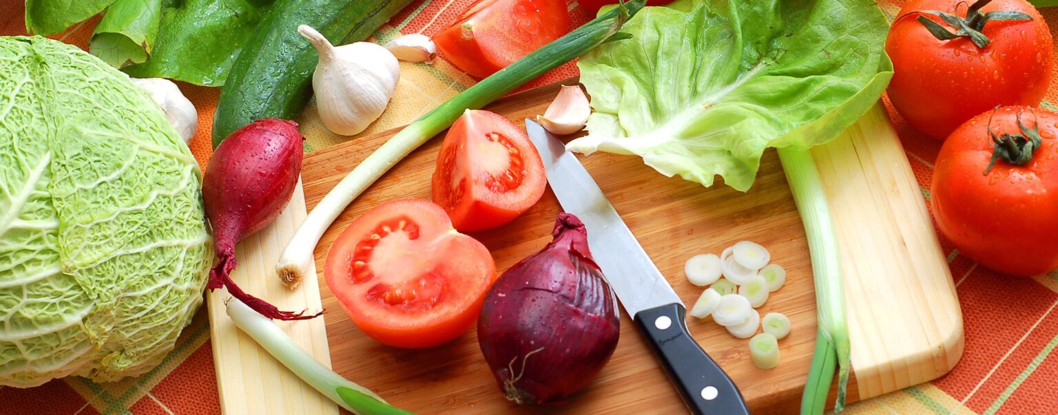 vegetables1 e1430943513616 الحمية الغنية بالألياف تخفض عوامل خطر سرطان القولون خلال أسبوعين فقط مجلة نقطة العلمية