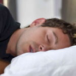 Sleeping Positions feature أفضل وأسوأ وضعيات النوم مجلة نقطة العلمية