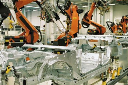 BMW Leipzig MEDIA 050719 Download Karosseriebau max e1440053237994 هل ستستحوذ الآلات على جميع الوظائف البشرية في نهاية المطاف؟ مجلة نقطة العلمية