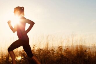 running e1438954056302 10 فوائد تكتسبها من الجري مجلة نقطة العلمية