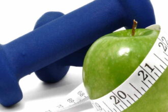 lose weight save money e1444306963299 8 طرق لإنقاص الوزن بسرعة وبدون اتباع حميات أو تمارين رياضية مرهقة مجلة نقطة العلمية