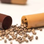 placebo capsule chocolate e1460884171975 لماذا تزداد قوة تأثير البلاسيبو مجلة نقطة العلمية