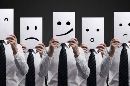 emotion لماذا تحول محاولة الإقناع لهجتنا أكثر عاطفية مجلة نقطة العلمية