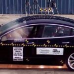Model 3 crash test e1539519711948 اختبارات صارمة تظهر أن "Tesla Model 3" هي الأكثر أمانًا عند التعرض لحادث مجلة نقطة العلمية