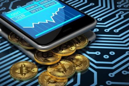 crypto currency wallet e1540077181675 وداعًا للنقود الورقية .. قريبًا سيتجه العالم نحو العملات الرقمية بشكل كامل ! مجلة نقطة العلمية