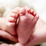 baby 2436661 1920 e1543593588683 وفقًا لدراسة جديدة مثيرة للجدل ... يمكن للآباء توريث حمض الميتوكوندريا النووي لأبنائهم!! مجلة نقطة العلمية