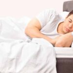 160722171613 man sleeping full 169 e1544217389903  ماذا يحدث لنا أثناء النوم ؟ مجلة نقطة العلمية