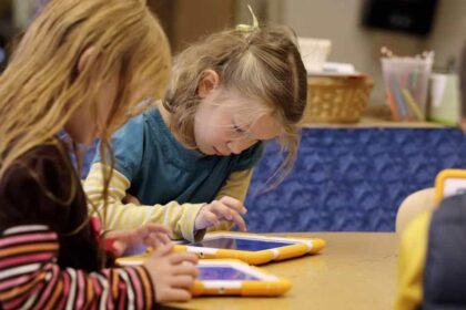 6KJ.4234x2383 e1545218383279 أجهزة التلفاز...اللوحيات وألعاب الفيديو تسبب الشيخوخة المبكرة لأدمغة الأطفال مجلة نقطة العلمية