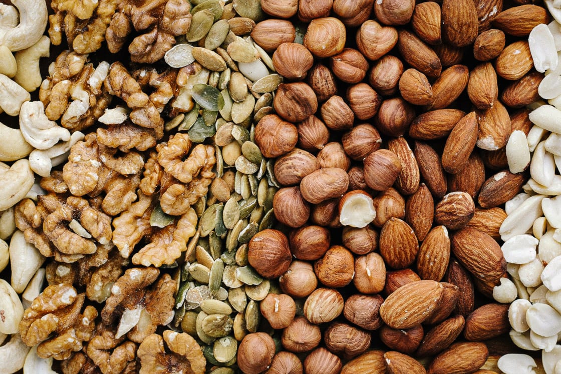 Walnuts Pepitas Hazelnuts Almonds And Cashews مجلة نقطة العلمية