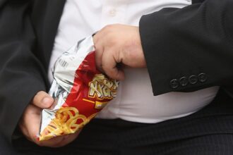 obese man بديل الجراحة..عقار جديد لفقدان الوزن قال العلماء بأنه "غير قواعد اللعبة" مجلة نقطة العلمية