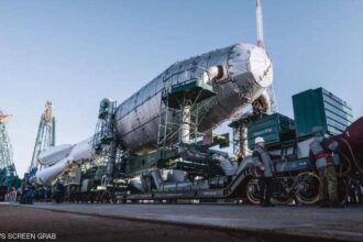 1 1423080 تونس تطلق قمر صناعي محلي الصنع إلى الفضاء من موسكو مجلة نقطة العلمية