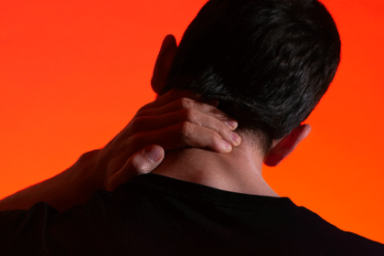 burst stretch square640 3 طرق لتخفيف آلام ومتاعب العمل عن بعد مجلة نقطة العلمية