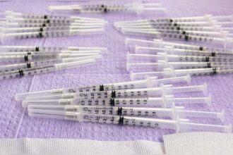 1024x576 cmsv2 e097901a 3e6a 5102 b1b5 bc7d4066075d 5508514 جونسون آند جونسون تسلم ما يصل إلى 400 مليون لقاح لإفريقيا مجلة نقطة العلمية