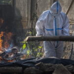 CP122345517 e1619567660588 "الهند تئن تحت وطاة COVID-19"والأطباء يستنجدون بالعالم مجلة نقطة العلمية