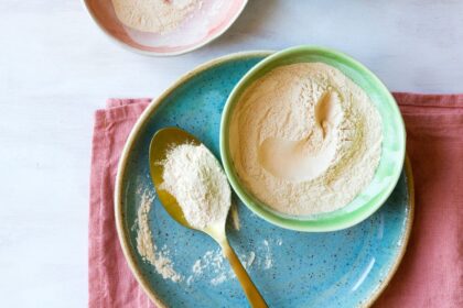 collagen powder ماهي ببتيدات الكولاجين وما فوائدها وما المقدار الذي يجب أن تتناوله منها يوميًا؟ مجلة نقطة العلمية