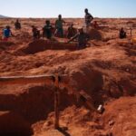 shutterstock 1538946506 800x400 1 أنشطة التعدين..كارثة بيئية في أفريقيا مجلة نقطة العلمية
