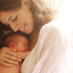 حضن الكنغر والأطفال الخدج