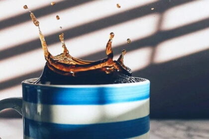 ezgif 4 46a1668cb558 هل تعتقد أن الكافيين في القهوة يعزز أداءك أثناء التمرين؟ هذا ما يقوله العلم مجلة نقطة العلمية