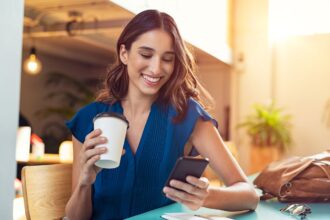 tmp aJw9Cd 61c8e154911b985e quick guide to caffeine headaches how to feel better ماهي العوامل التي يمكن أن تسبب لك صداع الكافيين؟ مجلة نقطة العلمية